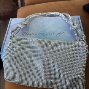 Elegant Silver Rhinestone Handbag